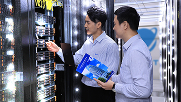 SÔI ĐỘNG THỊ TRƯỜNG DATA CENTER TẠI VIỆT NAM VÀ CƠ HỘI PHÁT TRIỂN